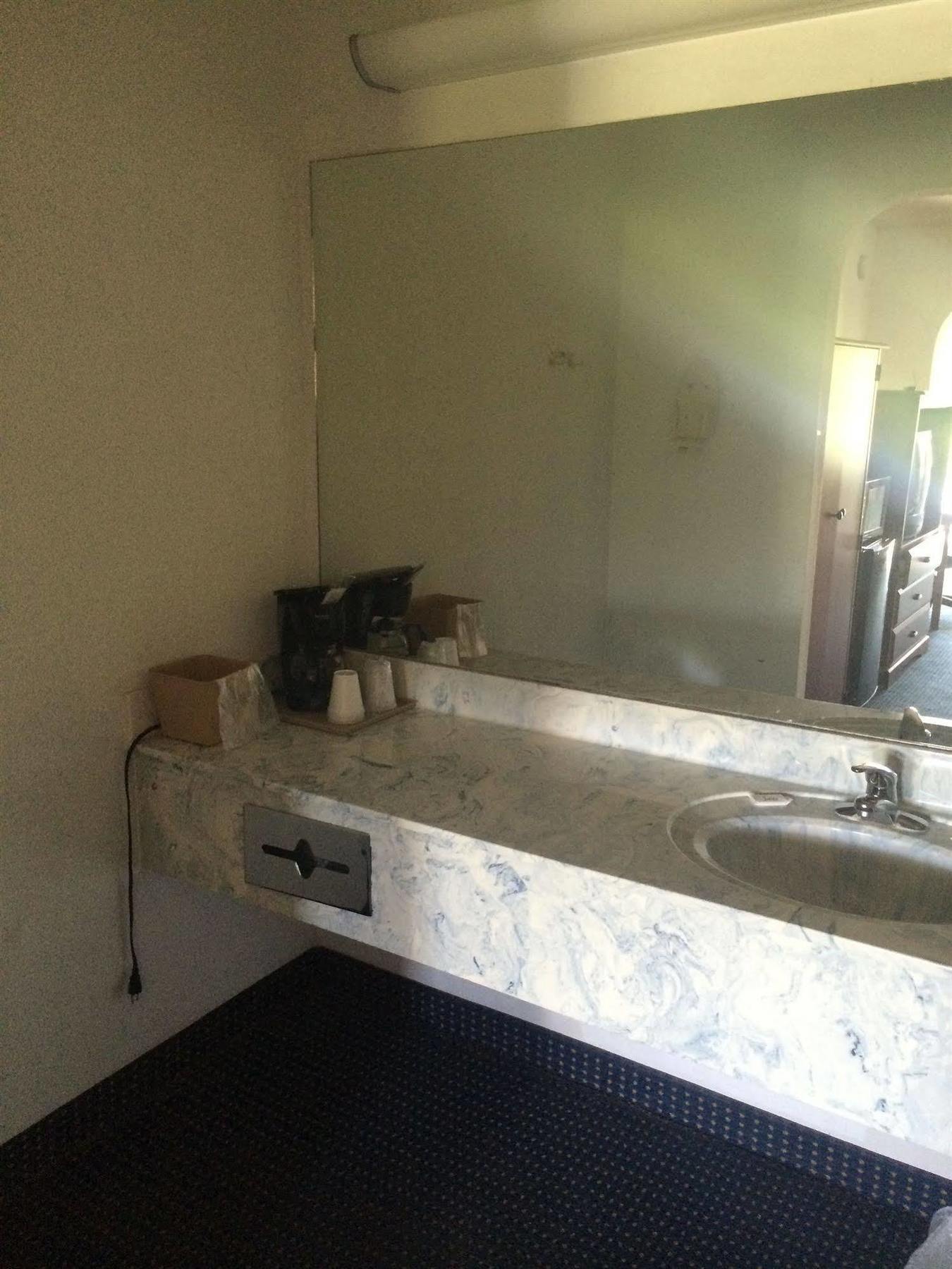 Broadway Inn Express Biloxi Dış mekan fotoğraf
