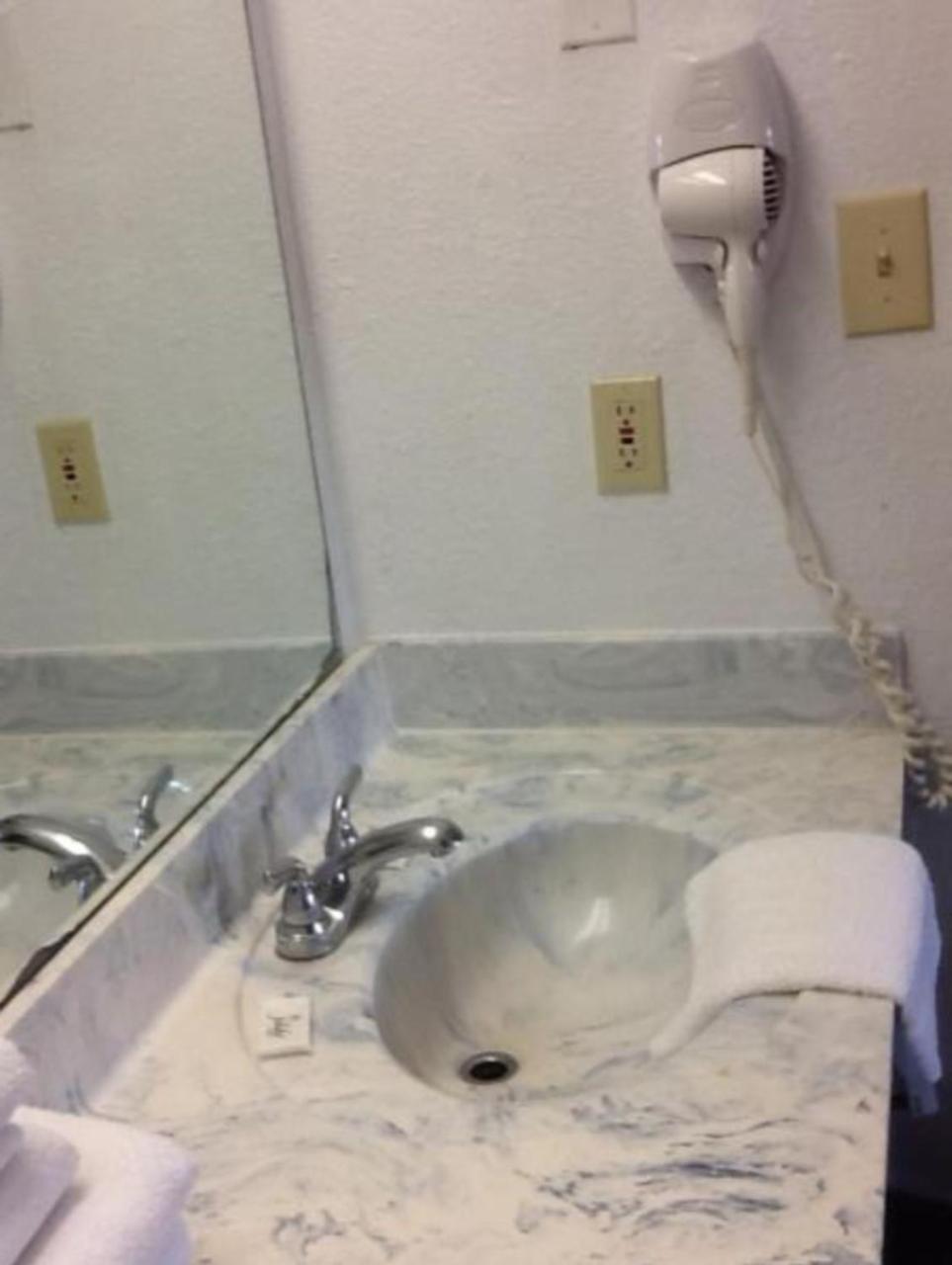 Broadway Inn Express Biloxi Dış mekan fotoğraf
